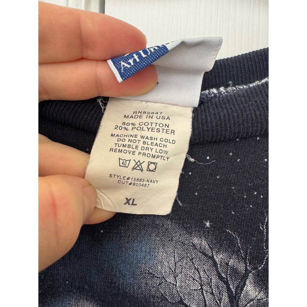Art Unlimited‎ Winter Scene Snow Church Full Print Sweatshirt XL - Picture 6 of 6